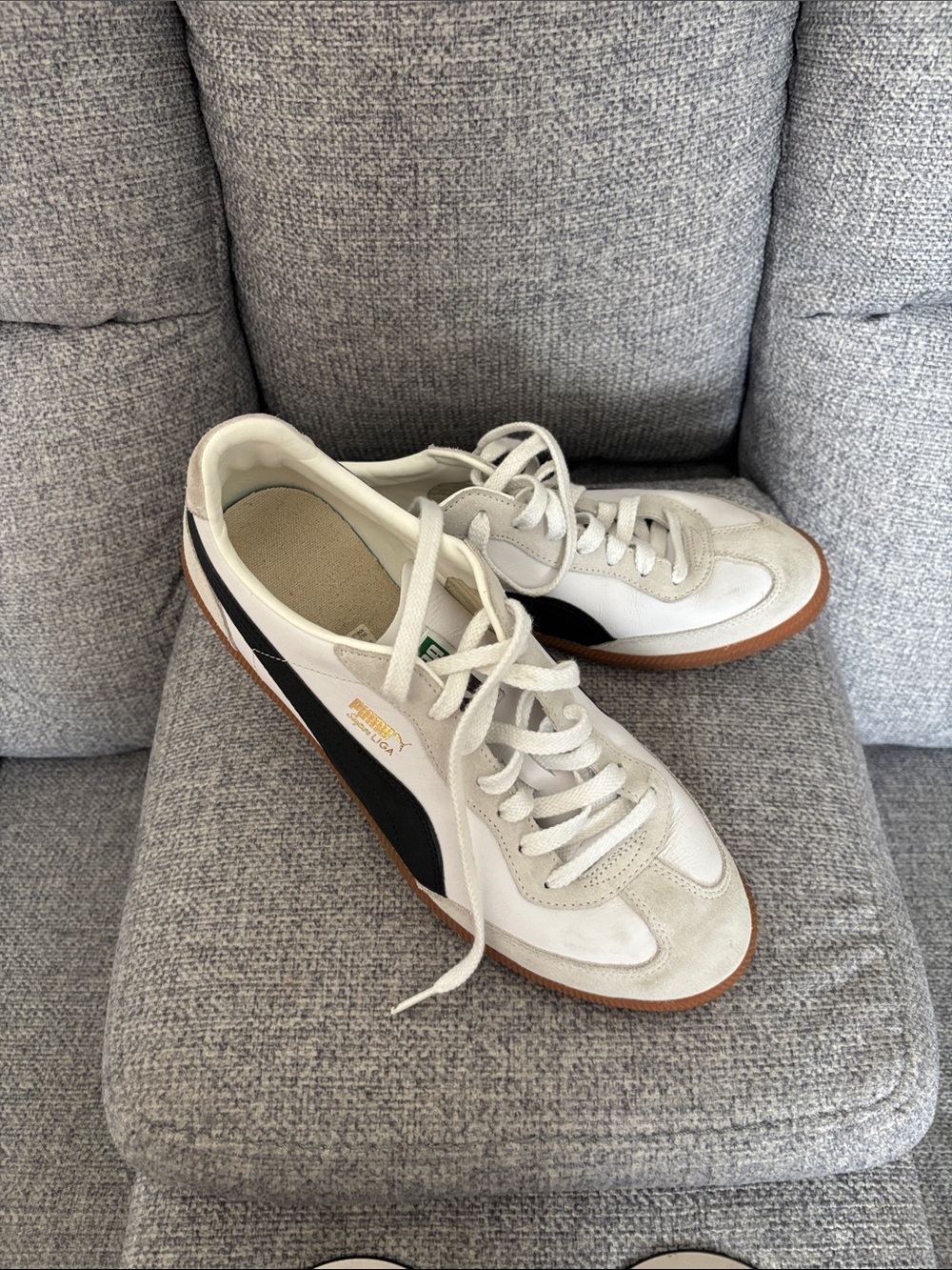 Puma Women’s White Sneakers with Black Stripe and Gum Sole